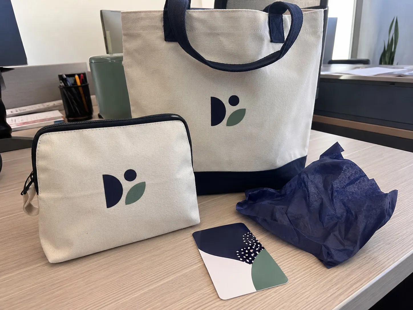 Employee appreciation gifts custom bag scene