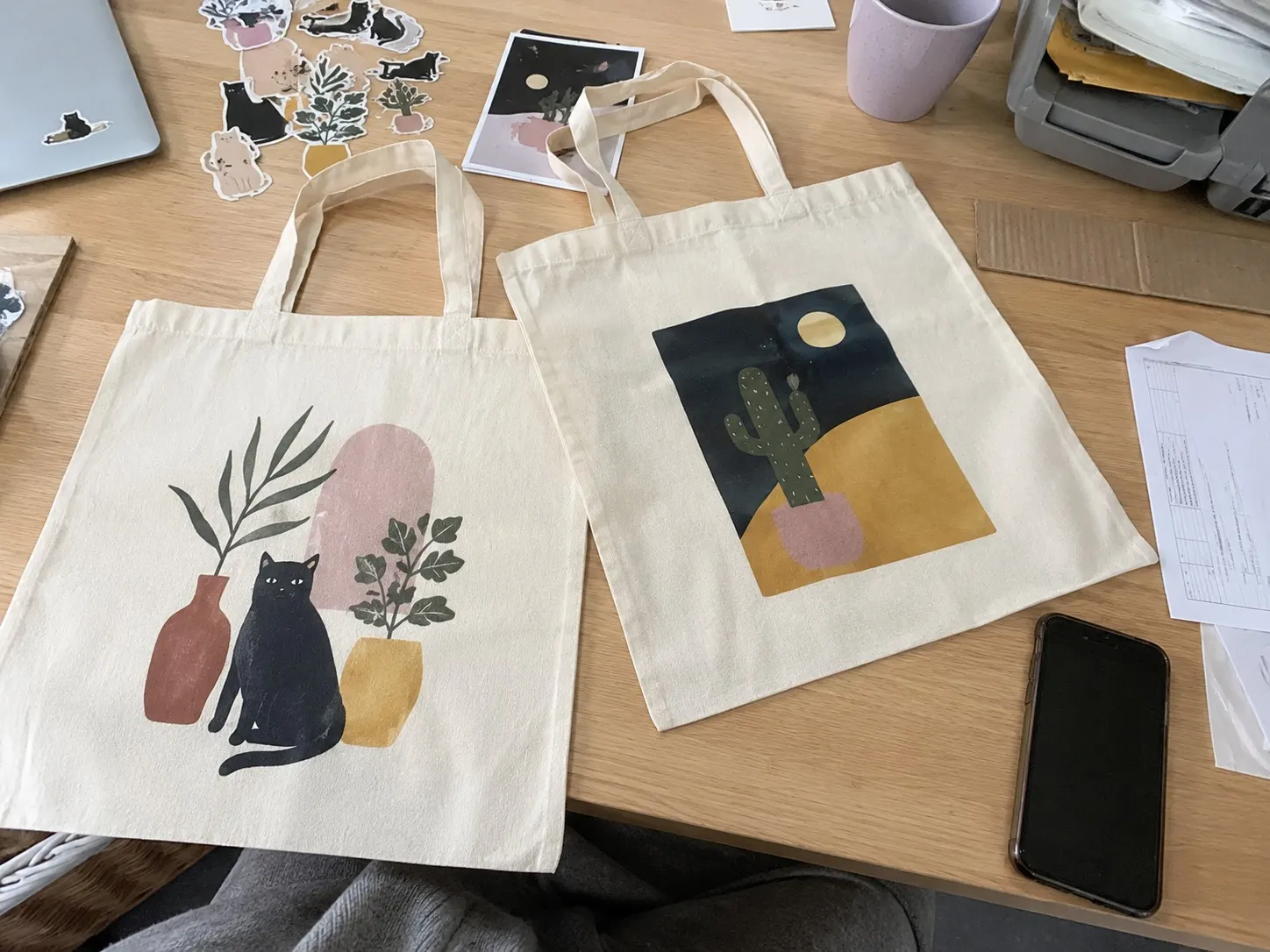 Creator merch bags for KOL drops, fan communities, artists, and bands sample program photo