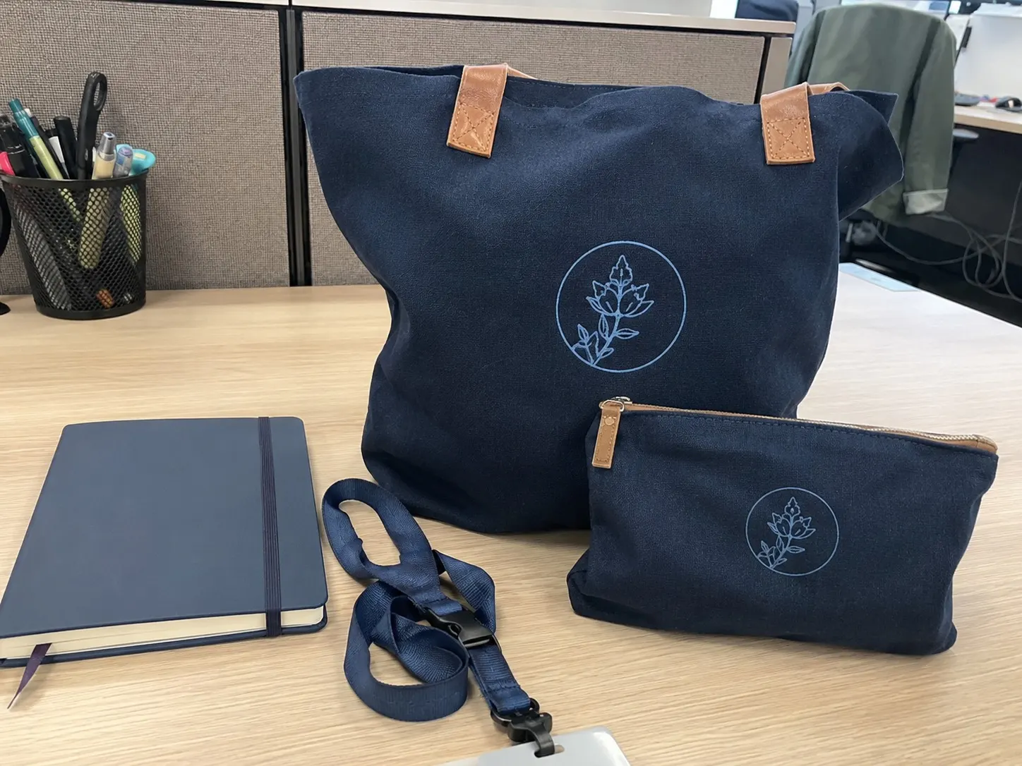 Member appreciation gifts custom bag scene